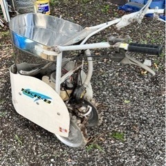 自走式肥料散布機(農機具)