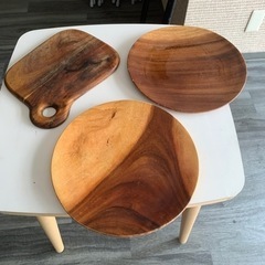 木製丸皿と木製まな板5/9まで！