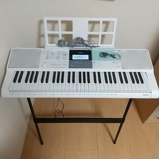 ☆美品☆カシオ電子ピアノ☆LK-512☆台付き☆3