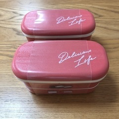 お弁当箱　２段　２つ　電子レンジ対応　ピンク