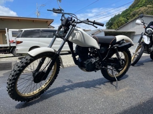 ホンダ TLR200