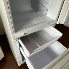 【値下げ】冷蔵庫（リユース交換保証22ヶ月付）SHARP SJ-...
