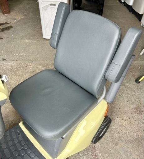 札幌市内配送無料 19年製 SUZUKI スズキ セニアカー 電動カート ET4D8