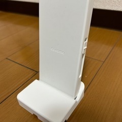 【値下げ】ドコモ（純正）　ワイヤレス充電器（ワイヤレスチャージャー）