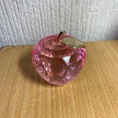 ピンクのリンゴ