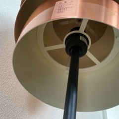 ボーコンセプトパインコーンテーブルライトデスクライトインテリアブロンズ