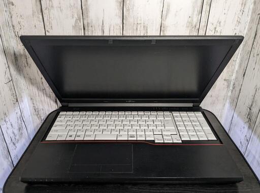 富士通ホワイトキーボードi7/16GB/SSD500GB/お仕事/動画編集/高性能爆速ノートパソコン