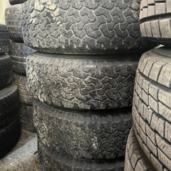 16インチ　8J 139.7 6穴　タイヤホイールセット　225/75R16