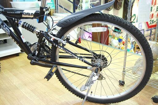 自転車 26インチ ブラック系 マウンテンバイク LUXUOUS 18段変速 フル