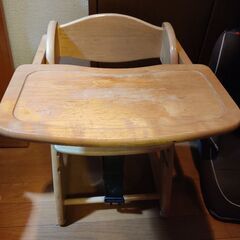 【値下げ交渉可能です】カトージ KATOJI 木製椅子　ベビーチ...