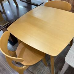 ナチュラルのダイニング3点セットが入荷しました！