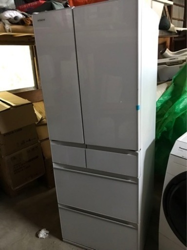 【中古】冷蔵庫 HWタイプ クリスタルホワイト R-HW60N-XW 6ドア