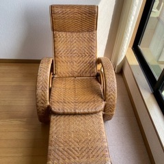 籐の椅子（リクライニング可）