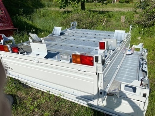 タウンエーストラック荷台（グランマックス） 新車取り外し