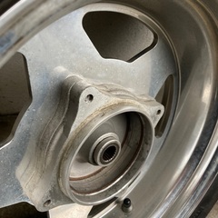 値下ズーマー ピレリ　130/70-12 ロンホイ　ワイトレ　太足　ハブ付き