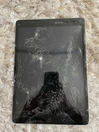 iPad 9世代　新品　画面割れ