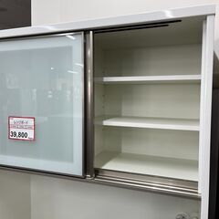 食器棚探すなら「リサイクルR」❕美品です❕ゲート付き軽トラ”無料貸出❕購入後取り置きにも対応 ❕R3389