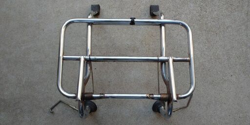 ベスパのフロントキャリア（入手困難品）
