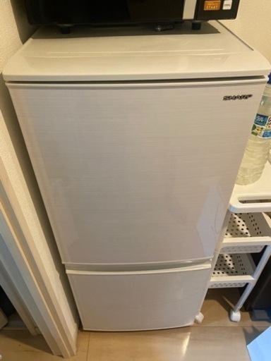 SHARP 冷蔵庫(幅48.0cm) 137L つけかえどっちもドア 2ドア ホワイト系 SJ-D14F-W
