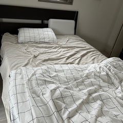 IKEA ダブルサイズベッド
