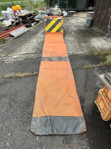 デルタクッション　高速道路　工事現場　安全装置　中古　格安