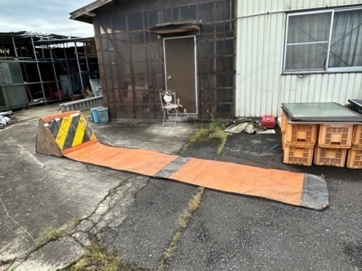デルタクッション　高速道路　工事現場　安全装置　中古　格安