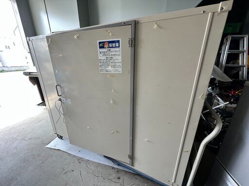 ○【お早目のお取引希望】米保管庫 RS-24 幅166.5×高さ125.5×奥行76.5㎝ エムケー精工株式会社 備蓄庫 収納庫 保存 物置 ストッカー(NF230510)Zi-1259W