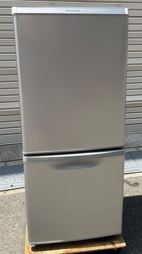 【RKGRE-157】特価！Panasonic/138L 2ドア冷凍冷蔵庫/NR-B148W-S/中古品/2016年製/当社より近隣無料配達！
