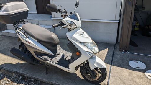 ヤマハ　125CC　シグナスX　SR　SE44J　３型　平成２６年購入　41，000ｋｍ　白　試乗可能