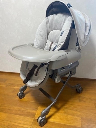 Combi  スウィングベッド\u0026チェア ネムリラ  電動ハイローチェア  机、日除けカバー付き