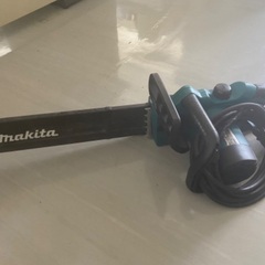 マキタチェンソーMUC401定価の半額以下です