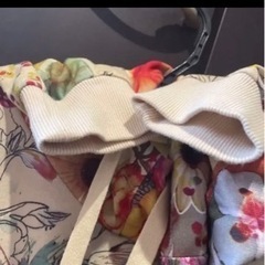 激レア adidasブルゾン 花柄パーカー