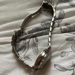 ウィッカ電波ソーラー時計