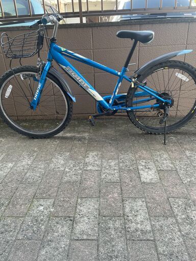 リサイクルショップどりーむ荒田店 No725 エコNo16299X 自転車　24インチ　ジュニアマウンテンバイク　DRIDE　定価約３万！　ギア切り替え付き♪　カッコいいブルーカラー♪　太いタイヤで安定感バッチリ♪ リサイクルショップどりーむ荒田店 No725 エコNo16299X 自転車 24
