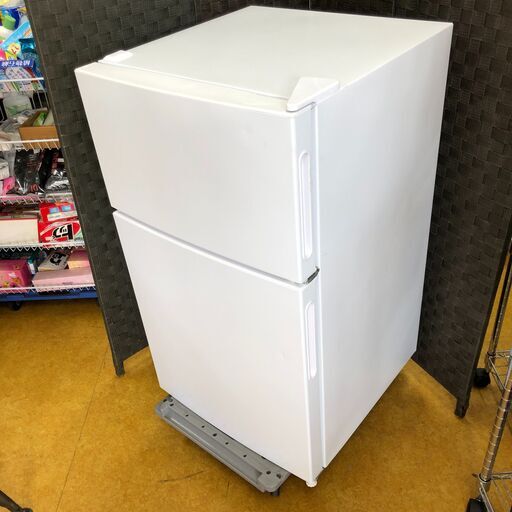 ２０２１年製　  maxzen 冷蔵庫 2ドア 87LJR087ML01WH 右開き