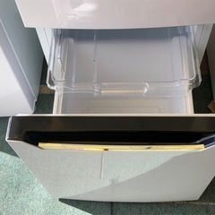 【リサイクルサービス八光】2021年製　ハイセンス　2ドア冷蔵庫　150L　 HR-D15C