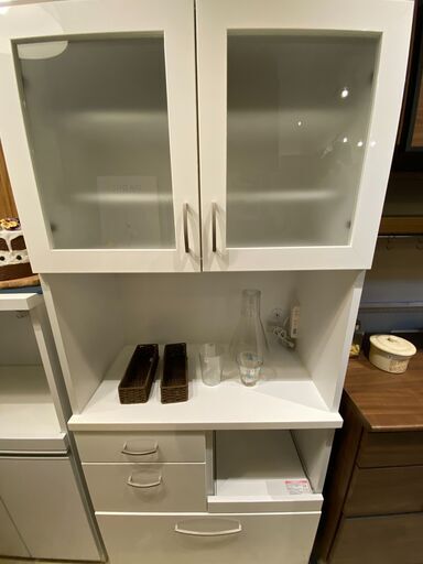 宇都宮でオシャレな家具を探すなら『オトワリバース！』レンジボード W800 食器棚 キッチン収納 収納棚 ホワイト ニトリ 中古品