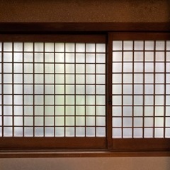レトロな格子窓