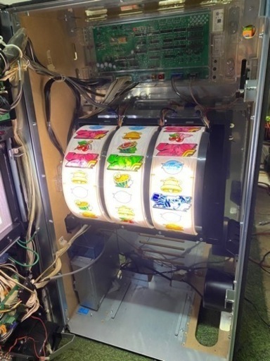 マクロスF3 スロット実機コイン不要 SANKYO パチスロ マクロスフロンティア3『コイン不要機ゴールド