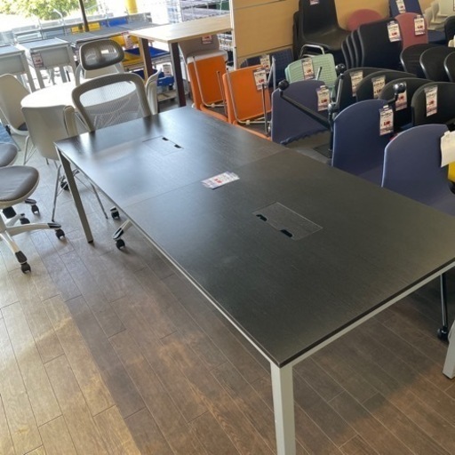 JE-3 【オフィス家具専門店】2100幅ミーティングテーブルです！