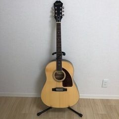 【美品】ギター　(ピック、スタンド、カバー、張替弦付き)