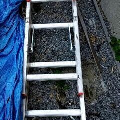 約7.6mまで伸びる三連梯子(はしご)ー千葉県柏市