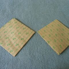 春夏秋冬 虫安心 強力防虫加工紙（床敷用）２枚 お譲りします。
