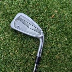 ピンi210 4番アイアン　カスタム　短期間掲載