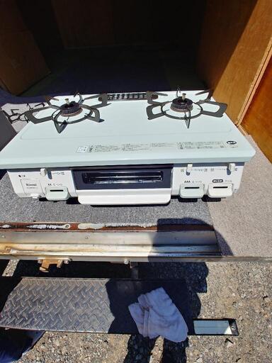 (18日に山口様予約入りました)極上品　ガスコンロ　プロパンガス(プッシュ式点火)