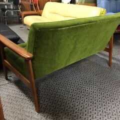 2人掛けソファー　カリモク60　モケットグリーン　おしゃうれ　クリーニング済み　貝塚市　二色浜　ジャングルジャングル貝塚店