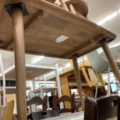 ニトリのダイニングセットをご紹介します。