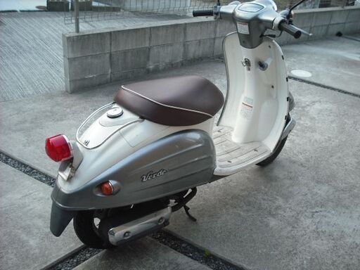 SUZUKI Verde ヴェルデ (CA1MB) ホワイト・シルバー レトロで奇麗