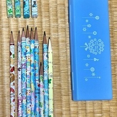 使いかけ 鉛筆(寒色系)+キャップ+ペンケース