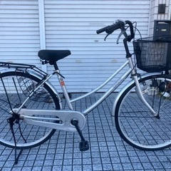 【ネット決済・配送可】【26インチ自転車】変速なし　前カゴ新品❗...